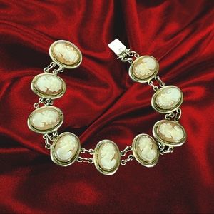 Vintage .800 Silver Cameo Bracelet 7.25”